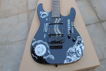 Load image into Gallery viewer, guitare electriqueIn 2017 the new ESP selling electric guitar free shipping black and white guitarra electrica